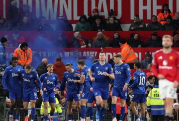 莫耶斯执教埃弗顿爆冷击败曼联,皮克福德六次神扑封神创造历史