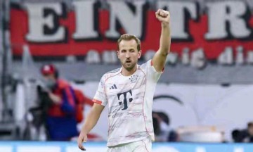 凯恩梅开三度,拜仁慕尼黑客场3-0完胜法兰克福德甲第6轮战报