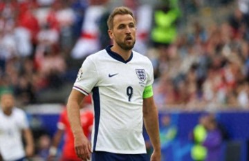 凯恩领跑2026金球奖！38岁梅西重返第9，18岁天才杀进前四