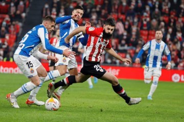 西甲激战:毕尔巴鄂主场强攻,塞维利亚客场能否稳守反击?