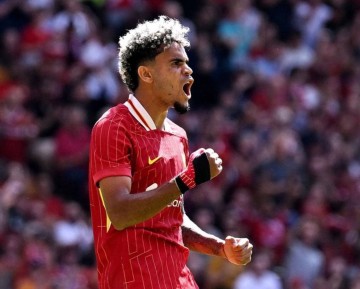 7500万欧!曝迪亚斯加盟拜仁,年薪翻4倍,利物浦能卖罗德里戈了