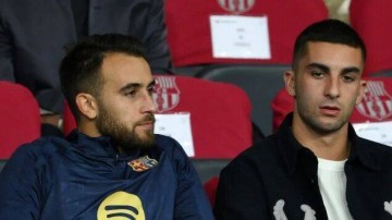 从面临清洗到绝对主力!弗里克慧眼识珠 巴萨多面手彻底逆袭