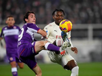 AC米兰主场迎战佛罗伦萨,胜负天平向谁倾斜?