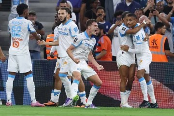 国米后防老化急需补强!21岁新星被盯紧,德比战左路首发或轮换