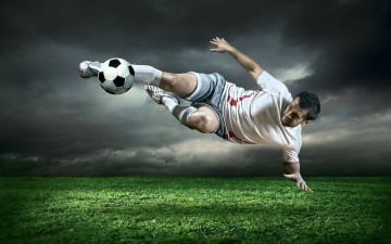 法甲巴黎圣日耳曼续约姆巴佩:合同延长至2028年,重塑欧洲足坛格局