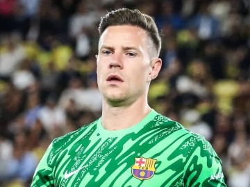 转会1+1:曼城有意追巴萨失位守护神 红军死敌将3500万签西甲前锋