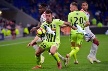 主场涅槃战?法甲对决:里昂能否撕碎图卢兹客场不败防线?