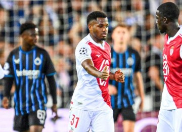 法甲第3耻辱一战:欧冠被灌4球,巴萨昔日天才破门挽回颜面