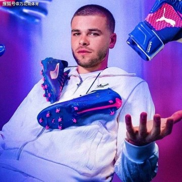 大巴黎不想当冤大头!4冠王功勋被下逐客令,恩里克对代替者满意