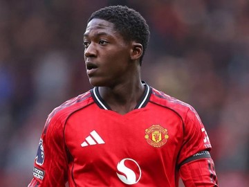 曼联或批准梅努租借那不勒斯,前提不设买断条款