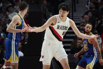 杨瀚森季前赛G3点飞霍福德 9分6板才是更常态化产量?