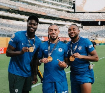 英超前瞻!大开大合的转会窗,世俱杯冠军铁三角,切尔西是时候出成绩了?